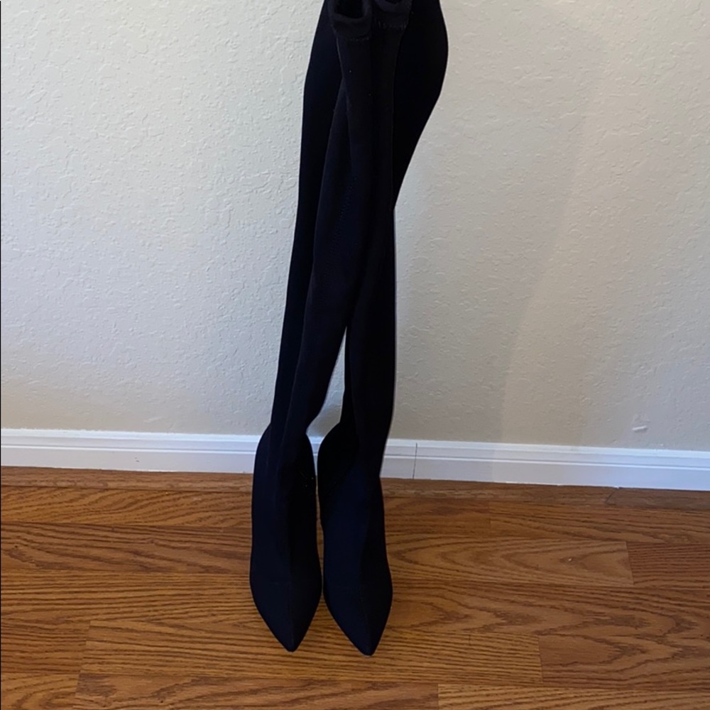 Black pointed sock fit over the knee boots